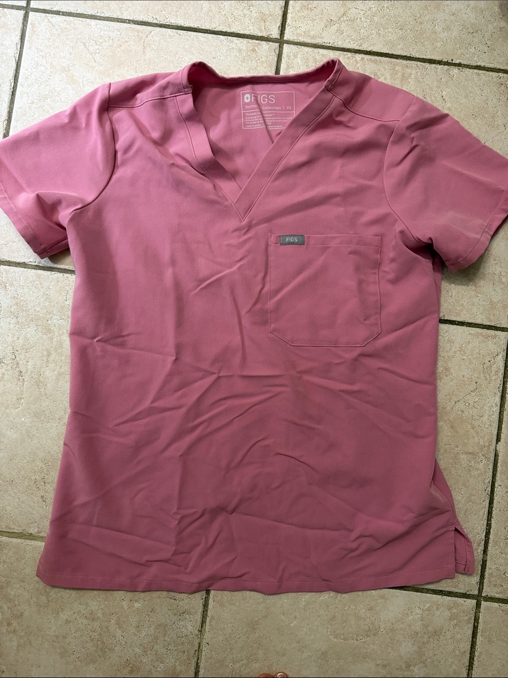FIGS Women's V-Neck Scrub Top in Dusty Rose